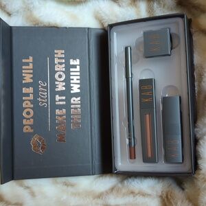 KAB Cosmetics Glazed Lip Kit New In The Box